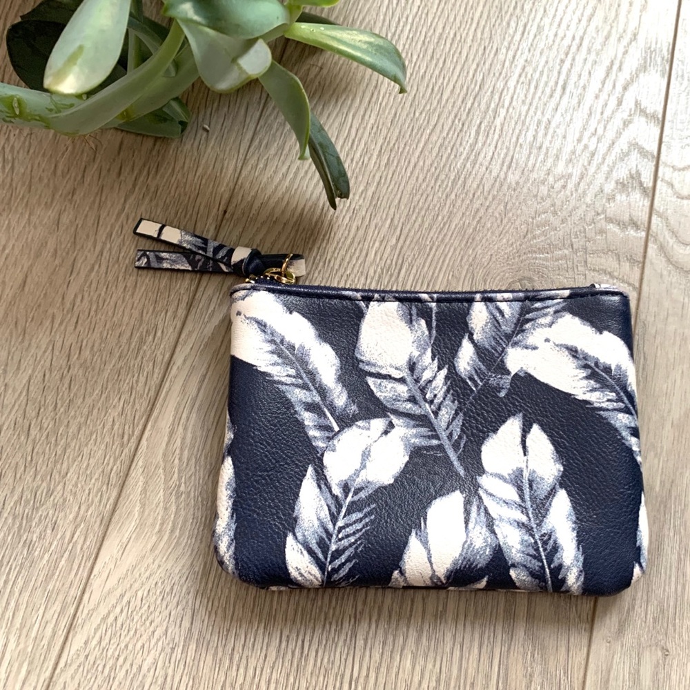 Feather Zip-Up Pouch